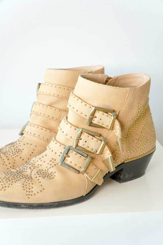 Chloe Tan Susanna Studded Ankle Boots W/ Gold Detailing (37)