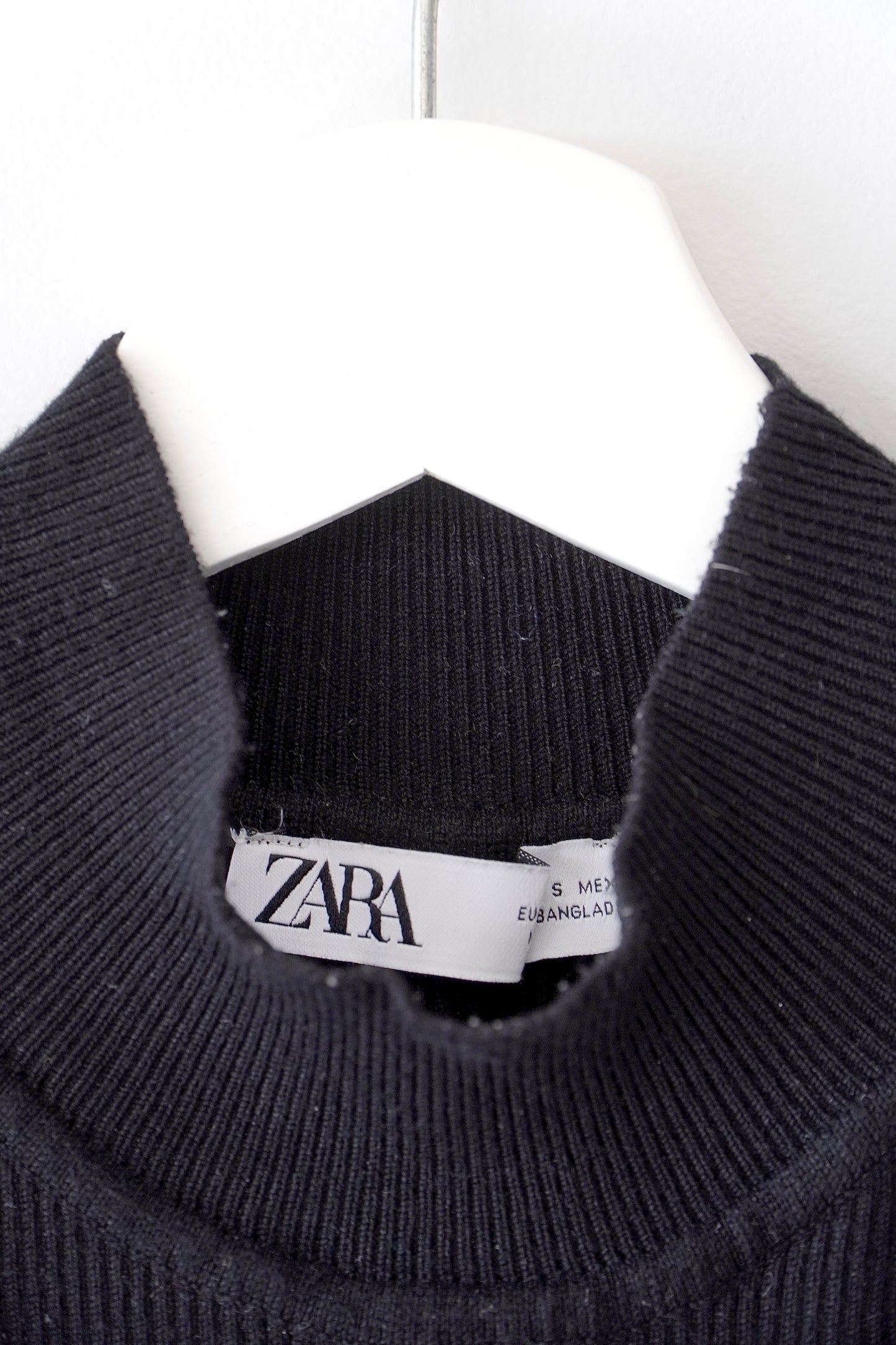 Zara Black Ribbed Halterneck Tank Top (S)