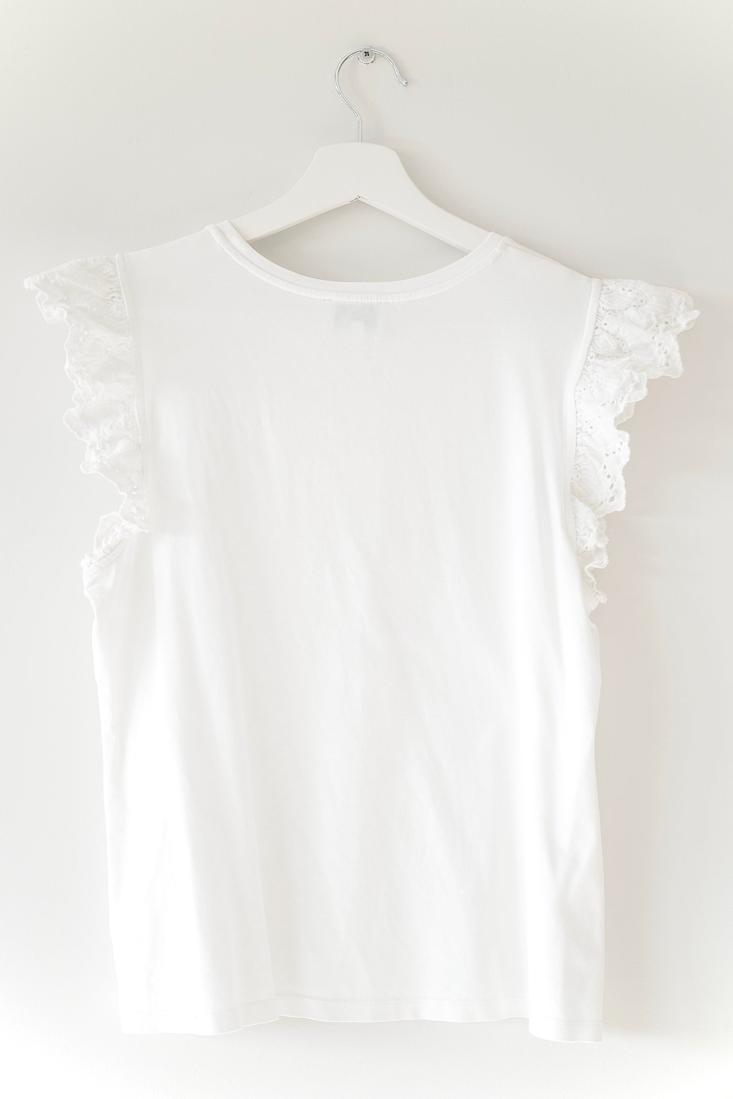 Witchery White Embroidery Frill Sleeve Cotton Classic Tee (XS)