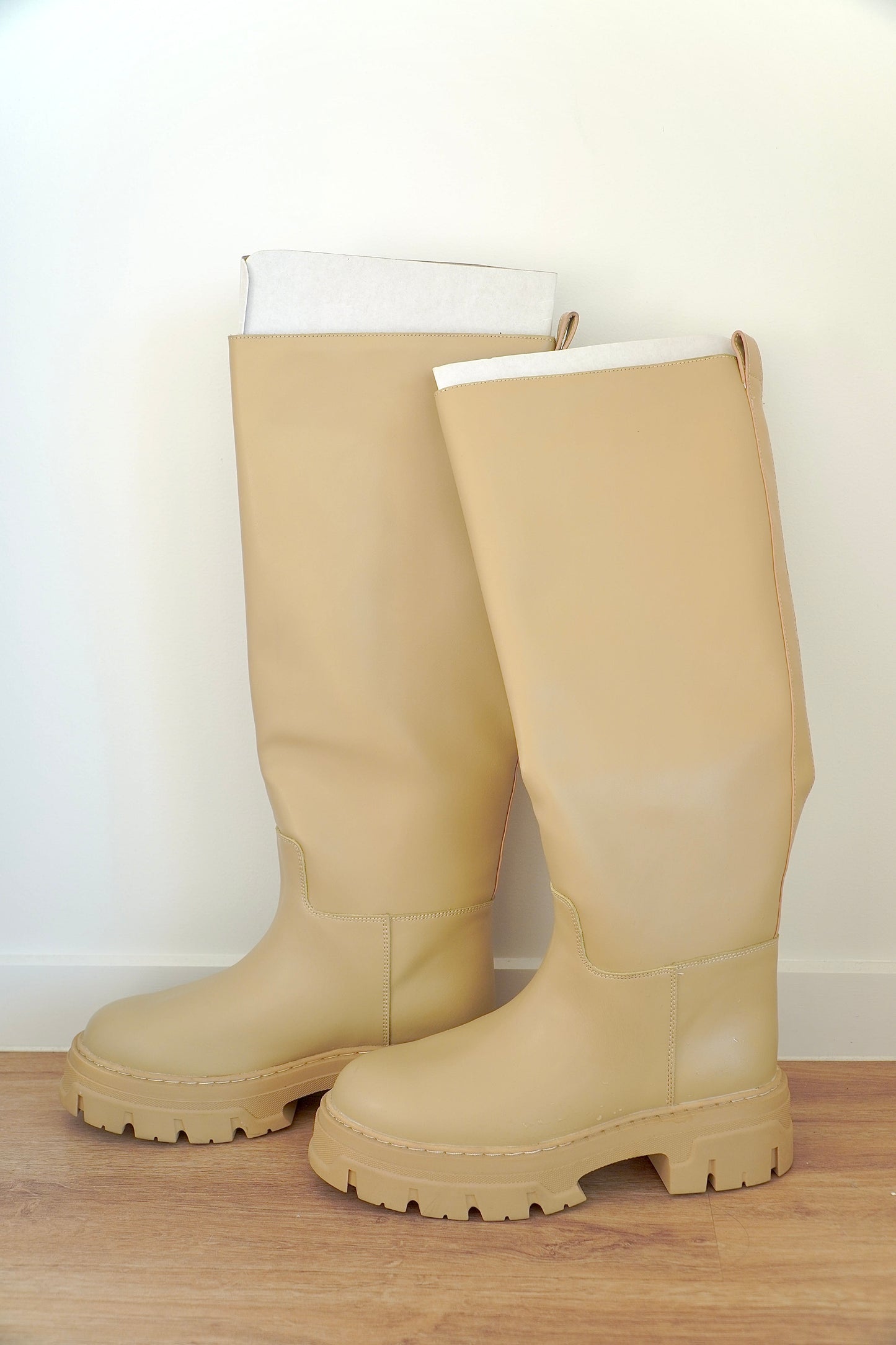 H&M Chunky Beige Platform Knee High Boots (40 Eu)