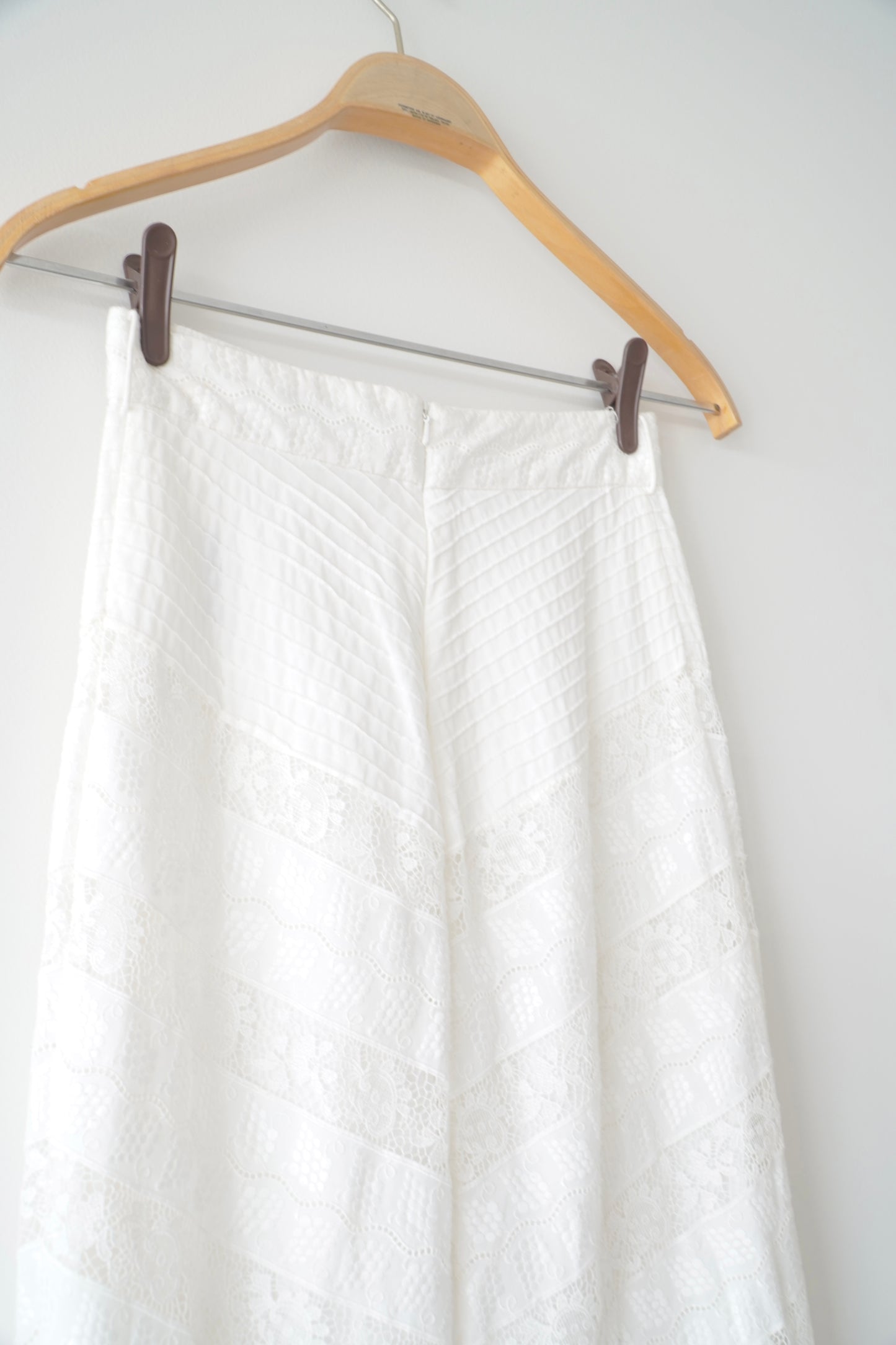 Zimmermann White Ruffle Skirt W/ Belt (0)