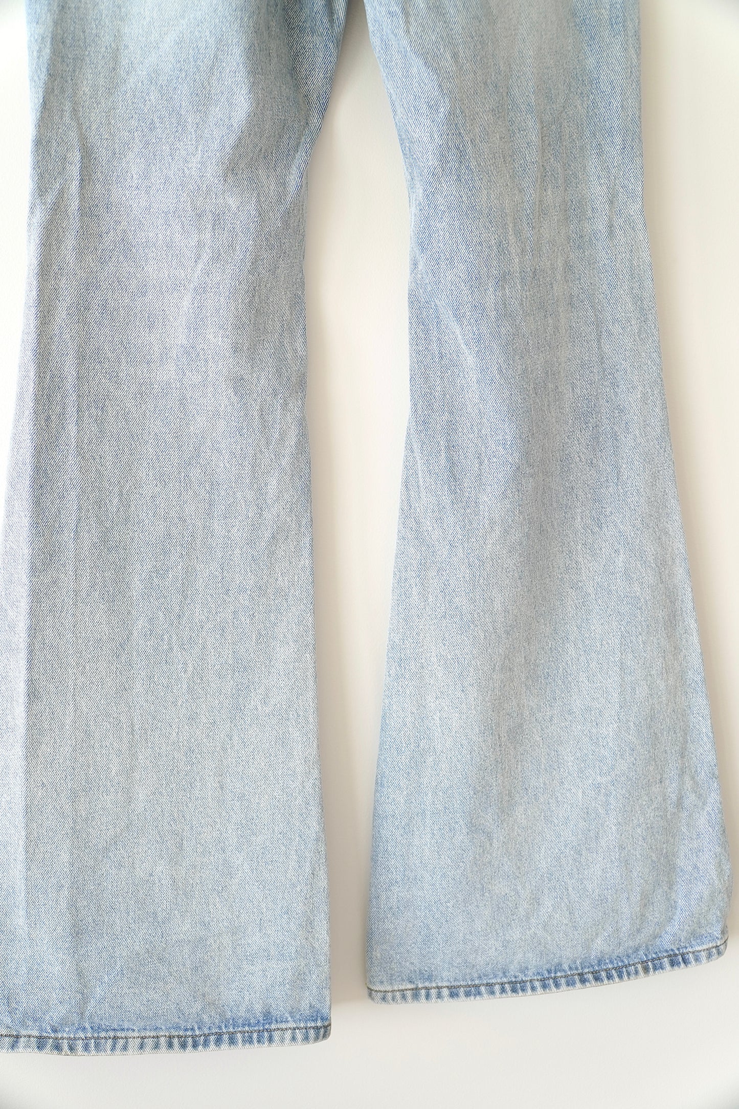 R Style Blue Denim Low-Rise Flare Jeans (L)