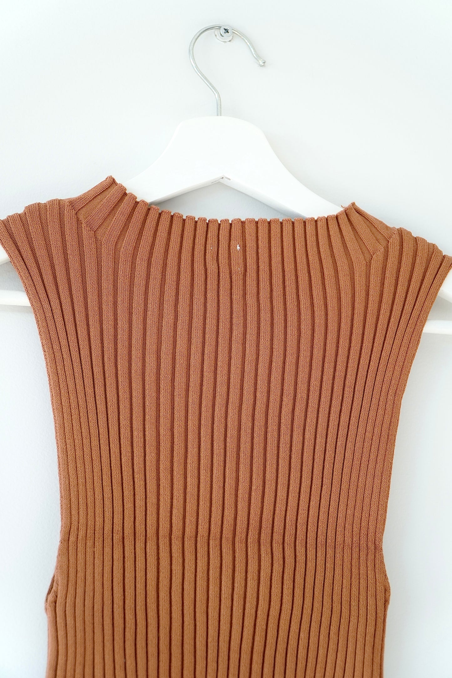 Cotton On Brown Sleeveless Stretchy Ribbed Top (S P)