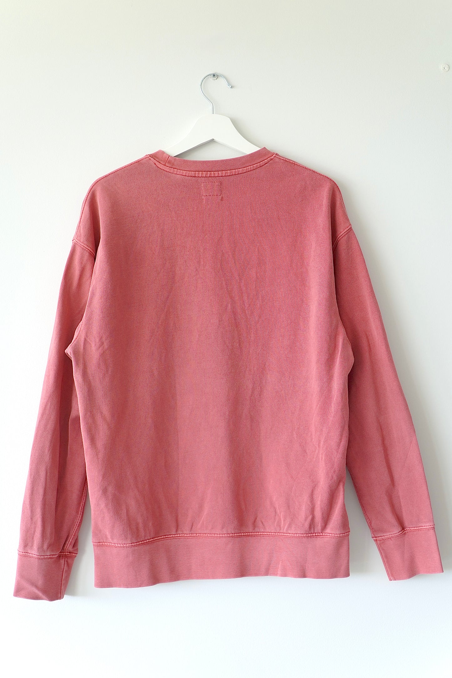Levi’s Washed Red Logo Crewneck Pullover Sweatshirt (S)