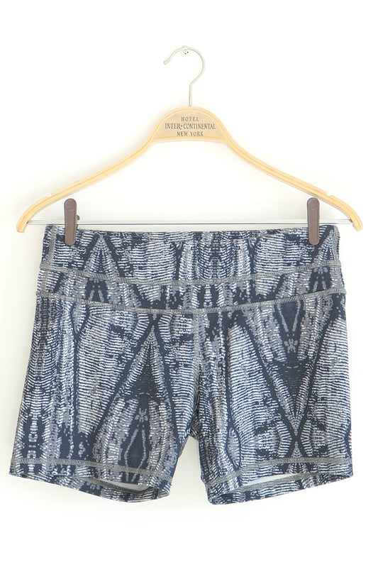 Lululemon Grey 'Groove' Print Athletic Shorts (Fits 6-8 AU)