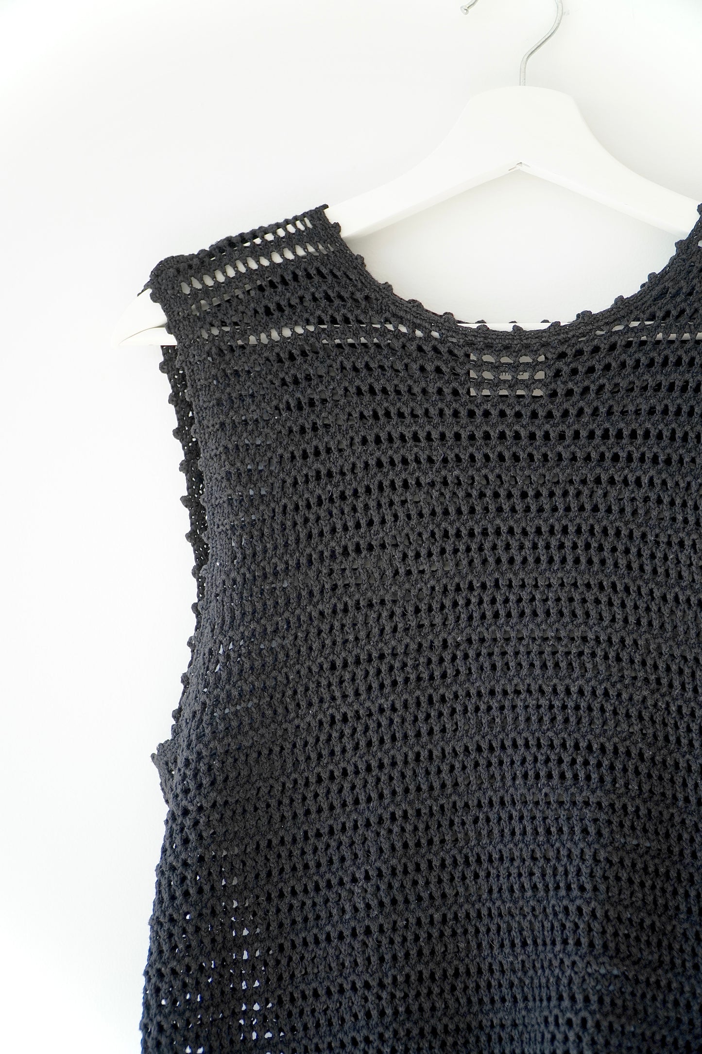 Wilfred Black Crotchet Sleeveless Top (XS)