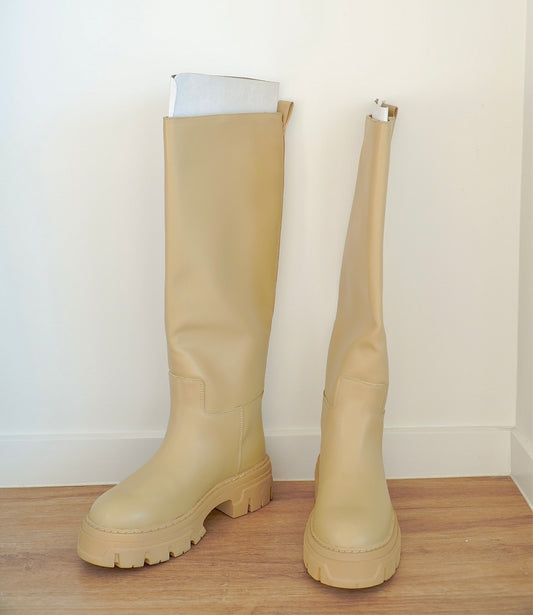 H&M Chunky Beige Platform Knee High Boots (40 Eu)