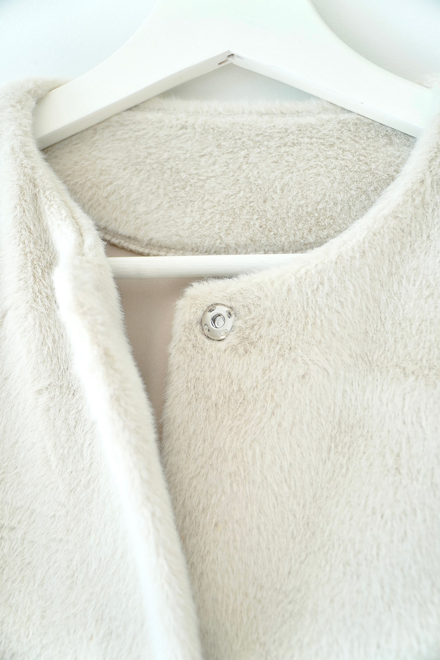 Uniqlo Beige Fur Collarless Jacket (S)