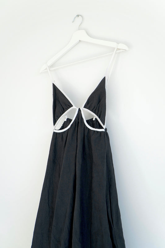 DISSH Black And White Cut Out Dress (8 Au)