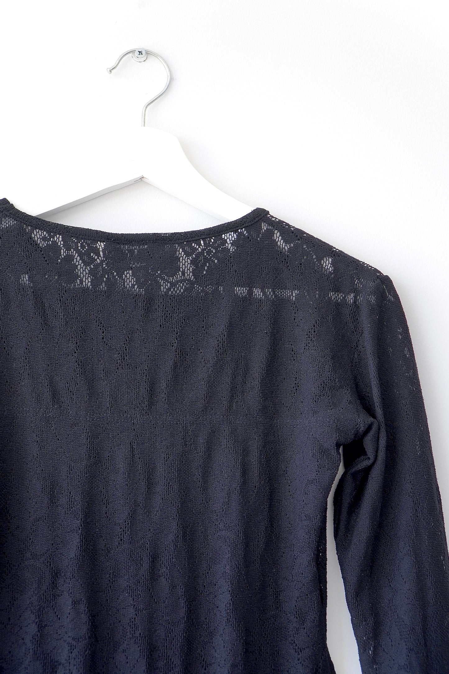 Cha Cha Cha Keep It Cool Vintage Black Floral Lace Long Sleeve Bodysuit (M)