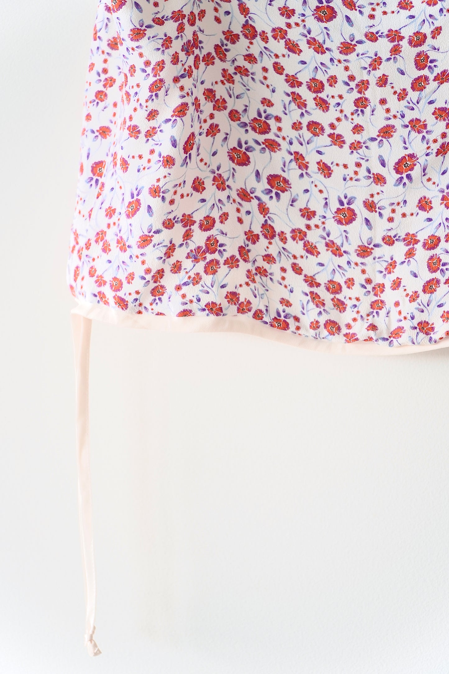 Hansen + Gretel Floral Relaxed Crop Top w/ Tie Detail (2)