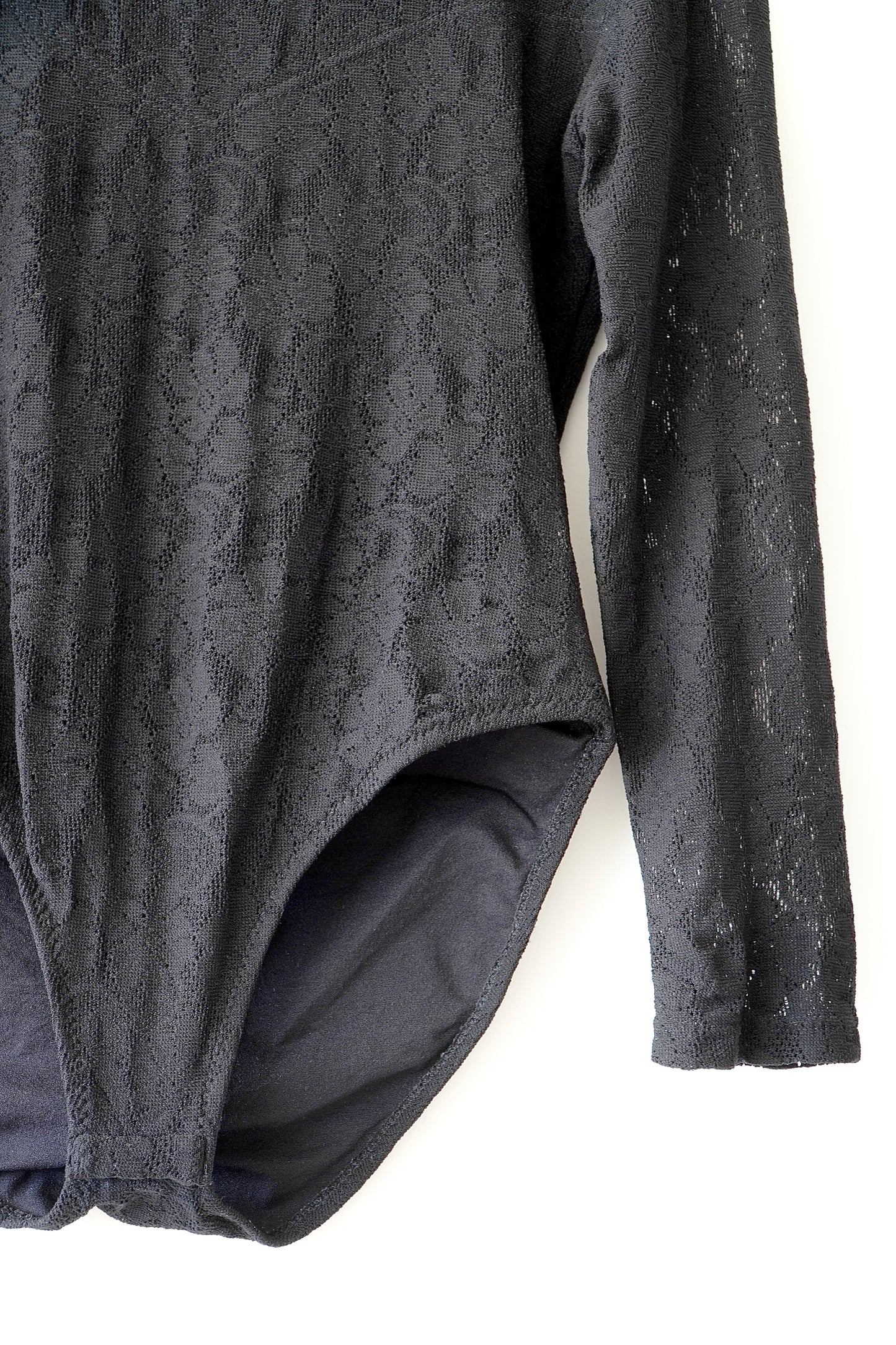 Cha Cha Cha Keep It Cool Vintage Black Floral Lace Long Sleeve Bodysuit (M)