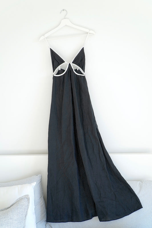 DISSH Black And White Cut Out Dress (8 Au)