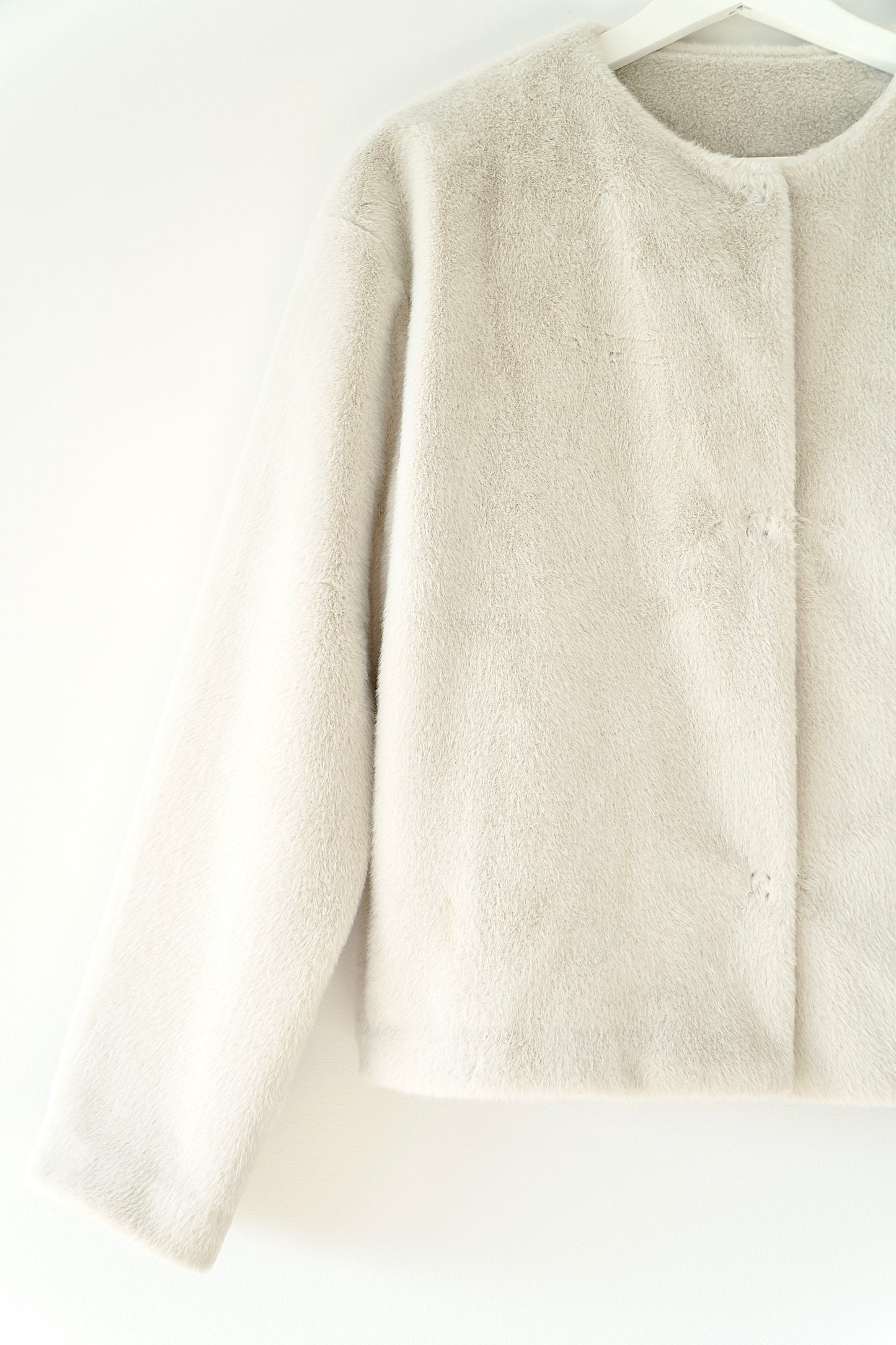 Uniqlo Beige Fur Collarless Jacket (S)