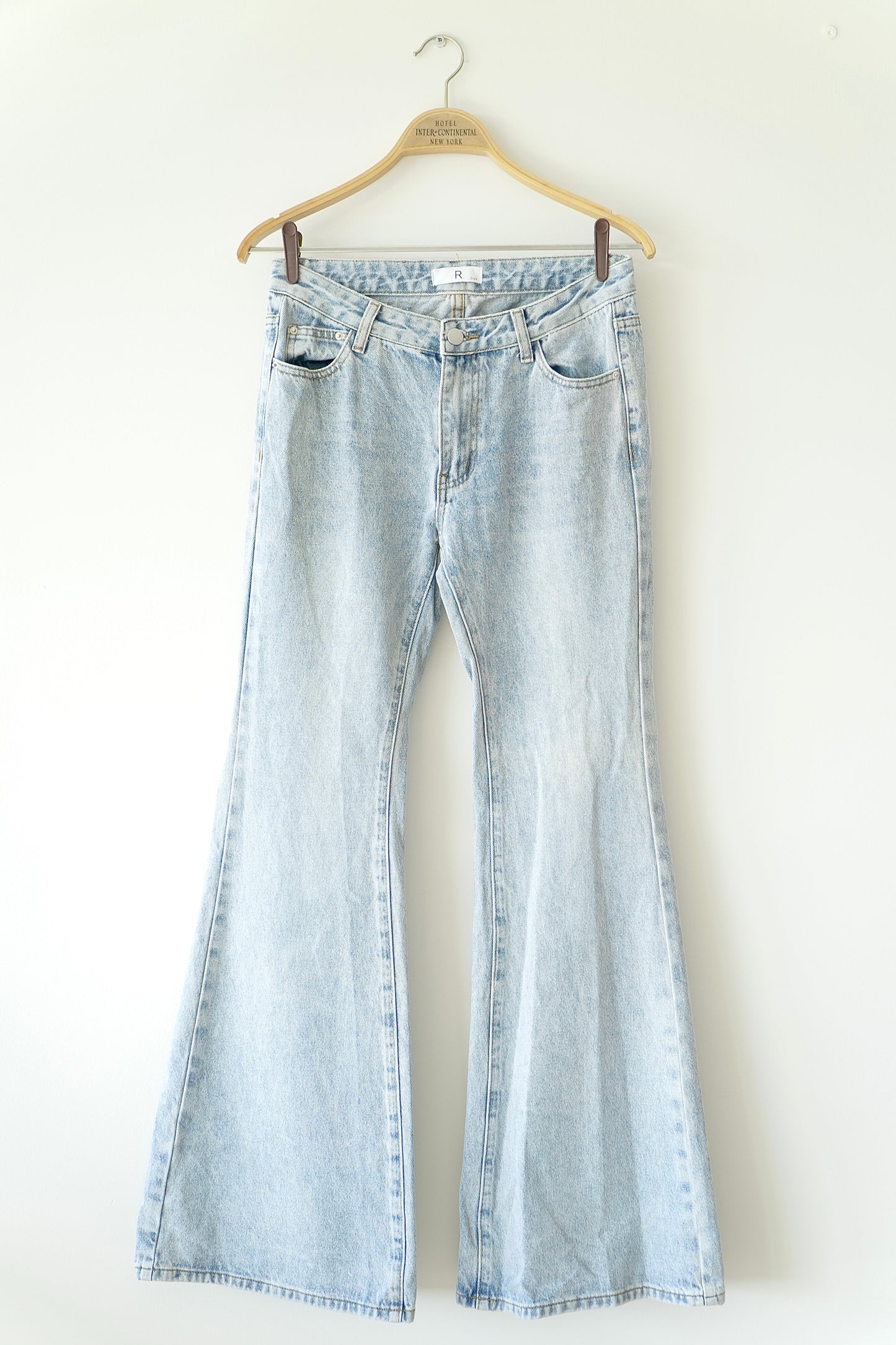 R Style Blue Denim Low-Rise Flare Jeans (L)