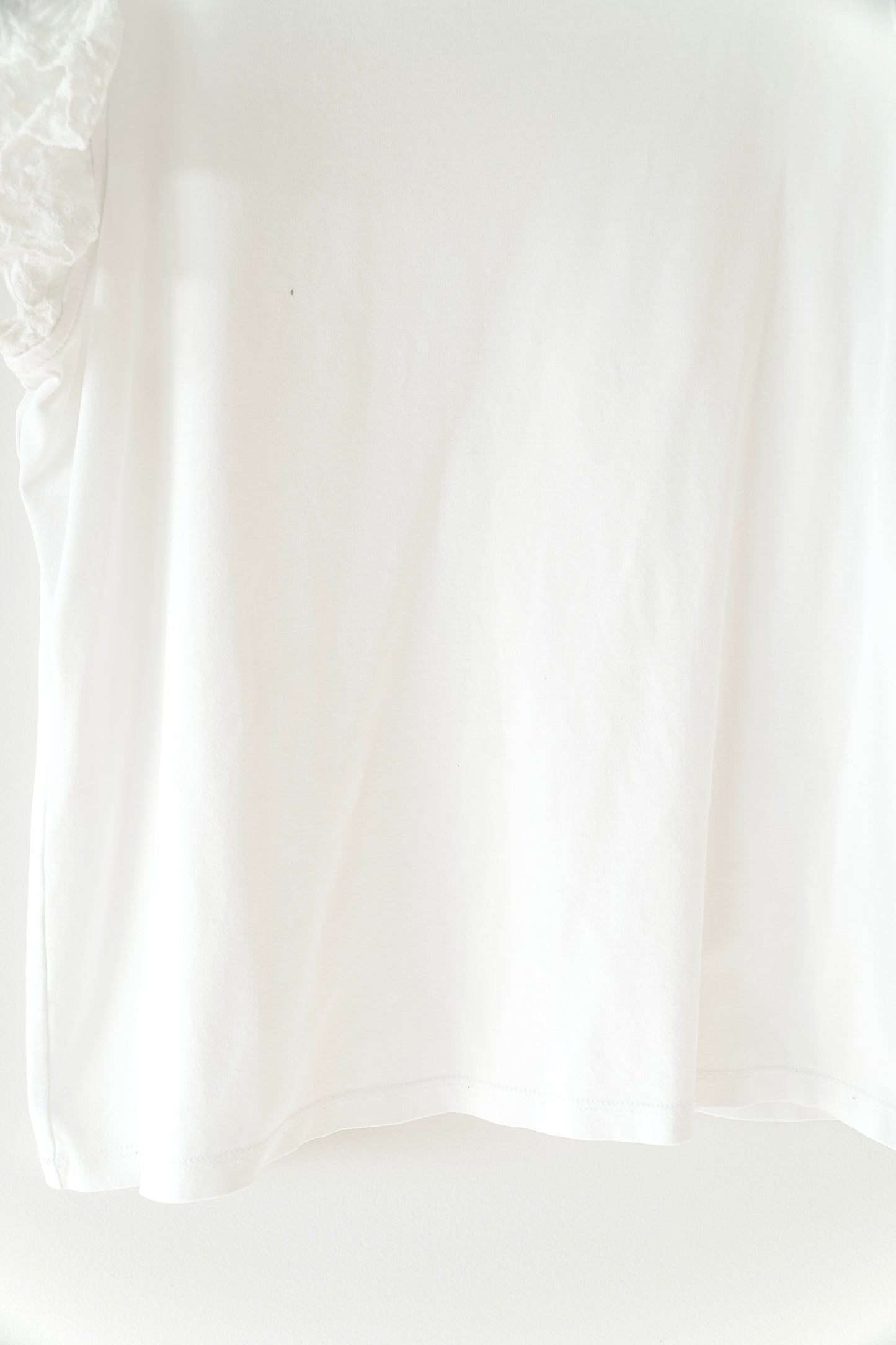Witchery White Embroidery Frill Sleeve Cotton Classic Tee (XS)