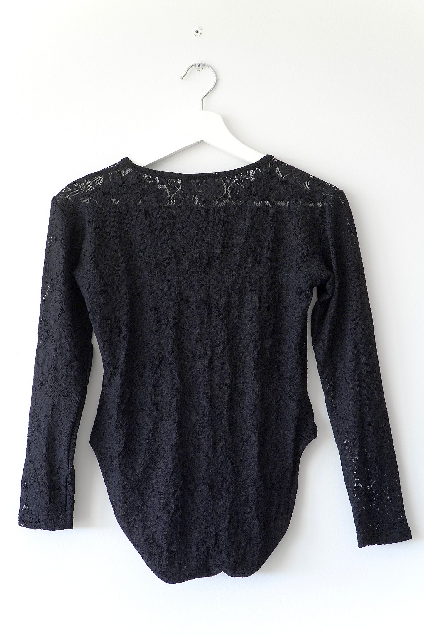 Cha Cha Cha Keep It Cool Vintage Black Floral Lace Long Sleeve Bodysuit (M)