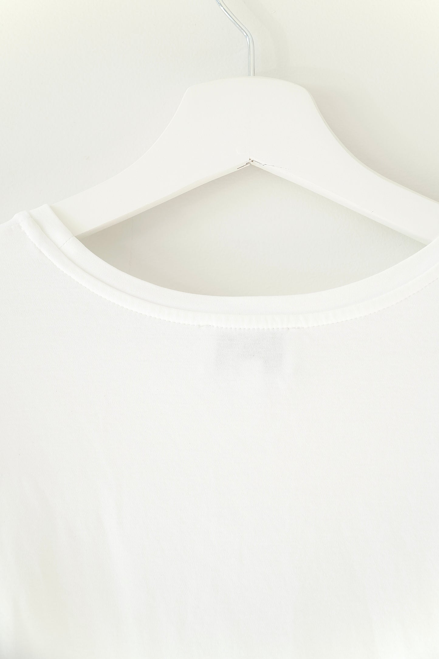 Witchery White Embroidery Frill Sleeve Cotton Classic Tee (XS)