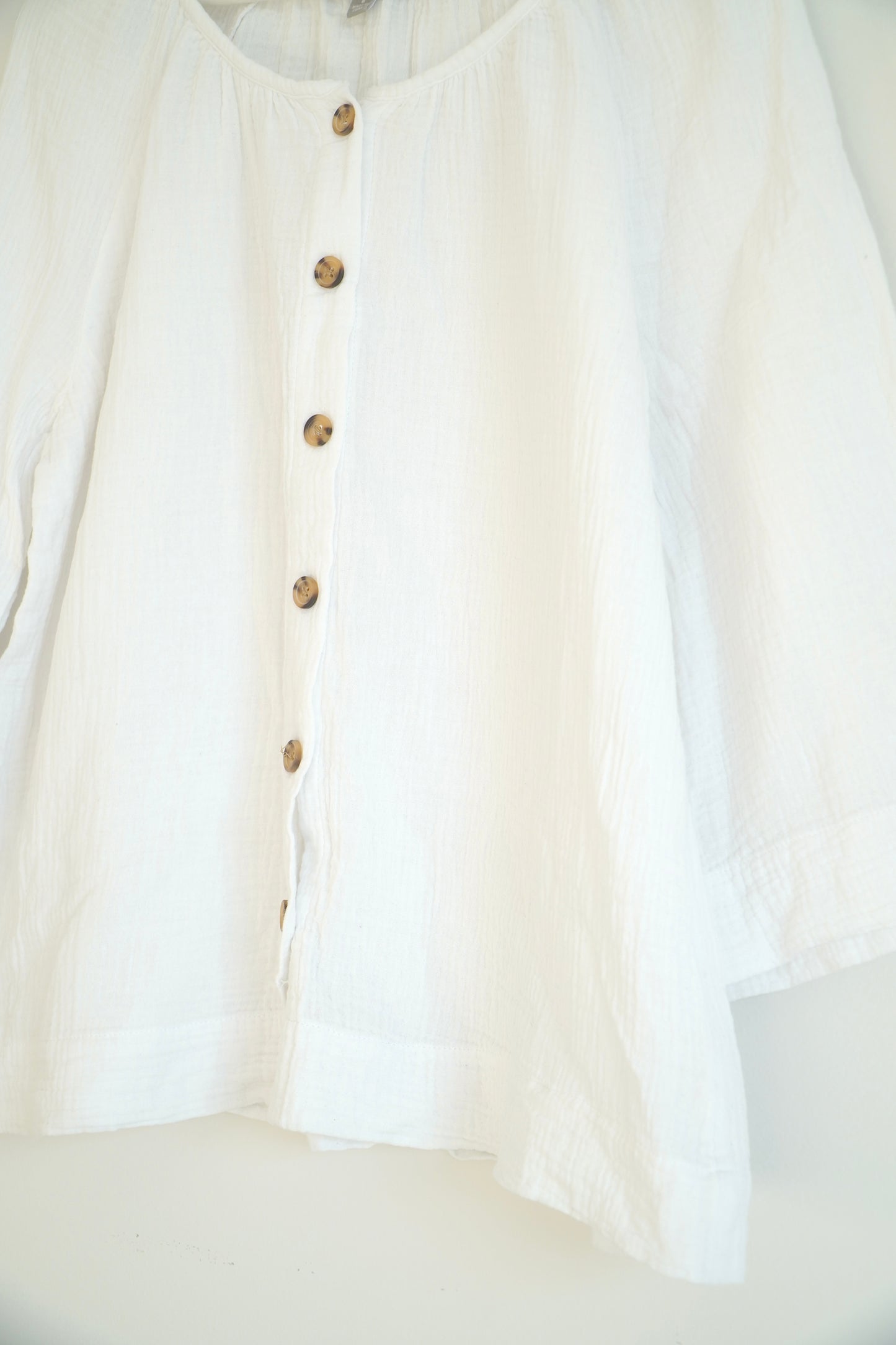 Suzanne Grae White Crushed Linen Top (8 Au)