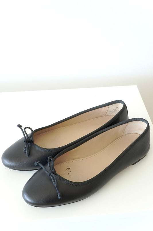 Jane Debster Black Classic Ballet Flat w/ Bow (39)