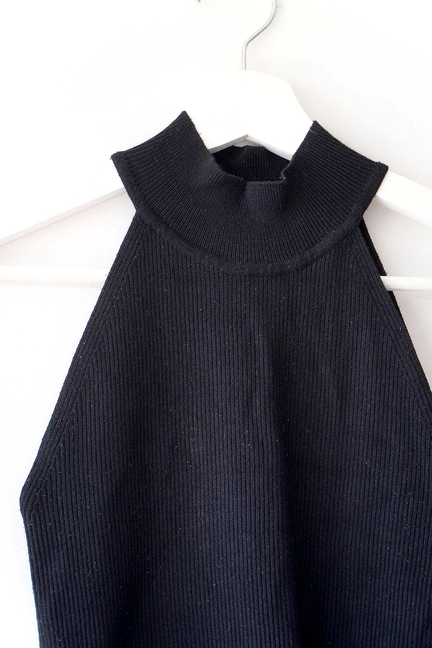 Zara Black Ribbed Halterneck Tank Top (S)