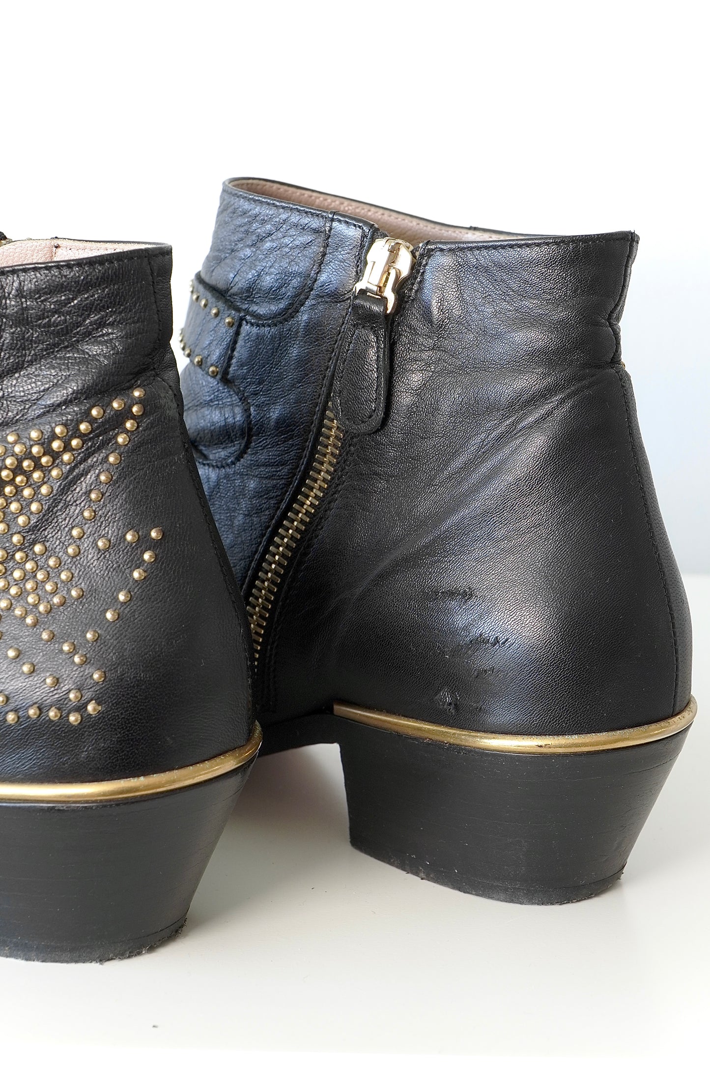 Chloé Iconic Black Susanna Studded Ankle Boots (37)