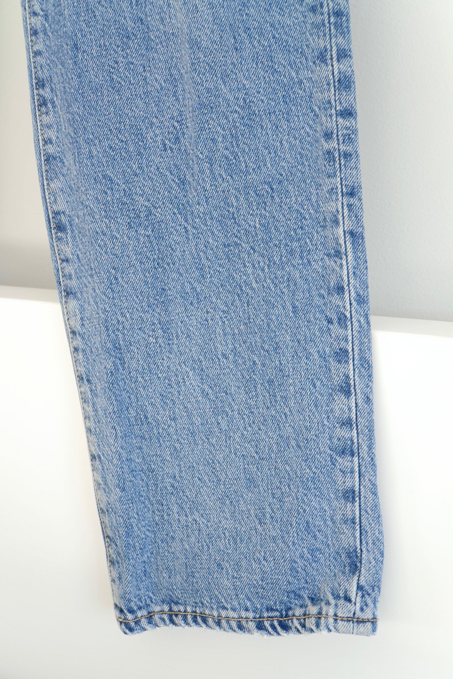 SLVRLAKE High Rise Straight Leg Jeans (26)